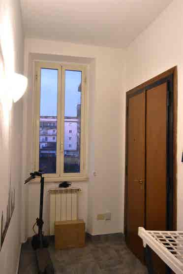 Single room in shared apartment