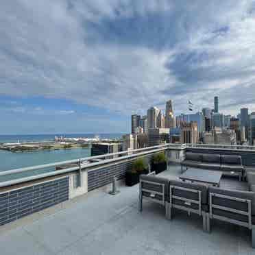 Room to rent in Streeterville