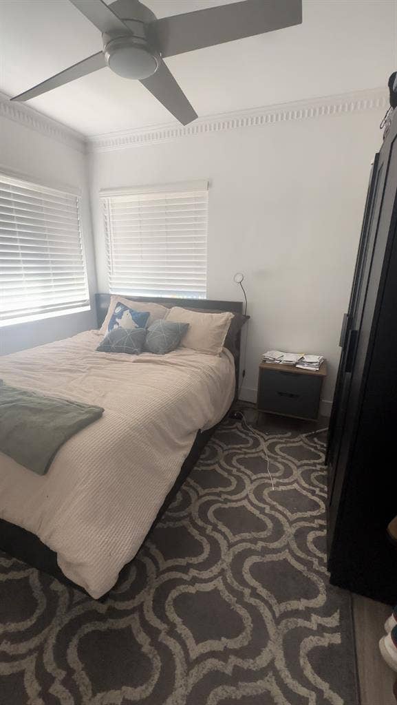 Room for rent in WeHo