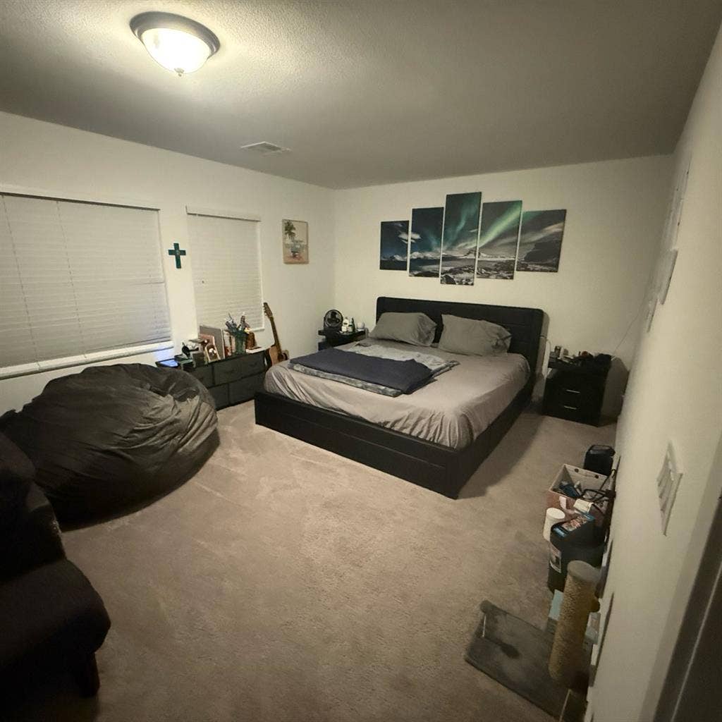 Massive room for rent in house