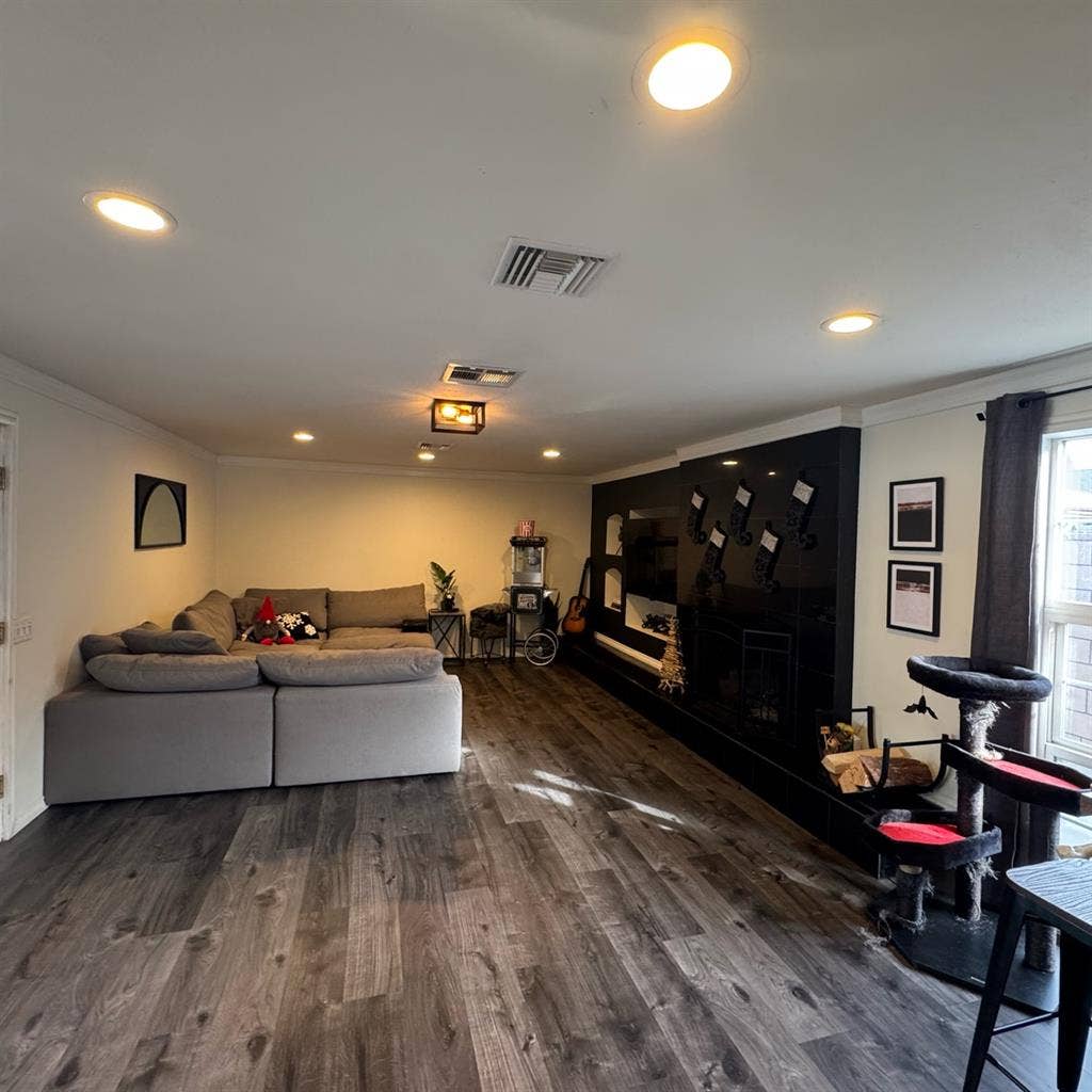 Room for rent in Glendora