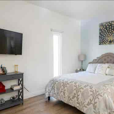 Furnished Room 
in Beverly Hills