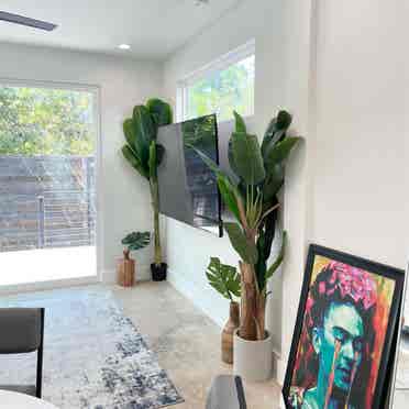 Bedroom with private bathroomm