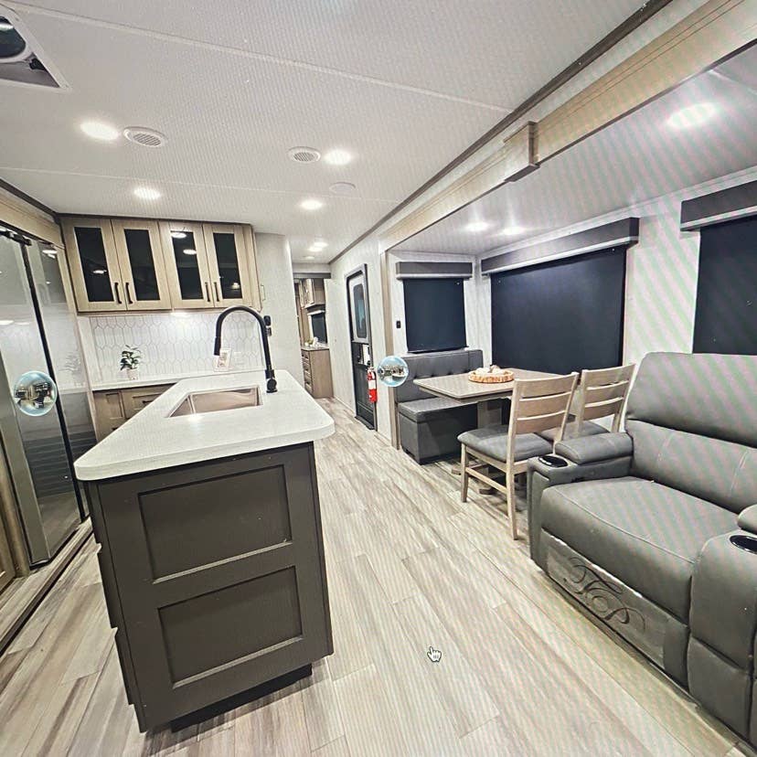 !! RV TRAILER SPACE FOR RENT !!