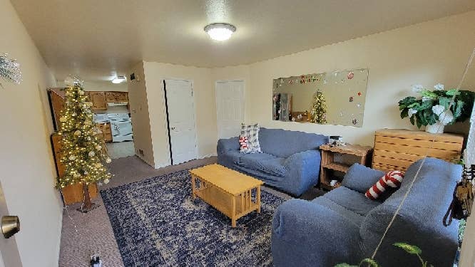 WOMENS BYU/UVU HOUSING