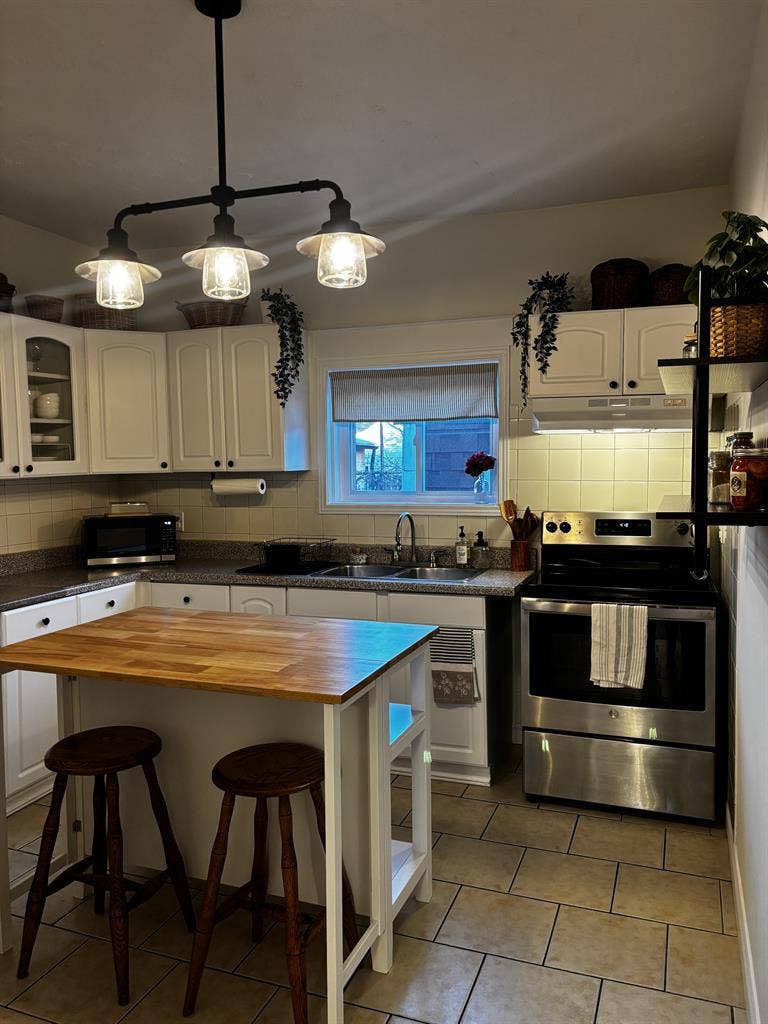 Roommate Wanted for 2 Bedroom Home