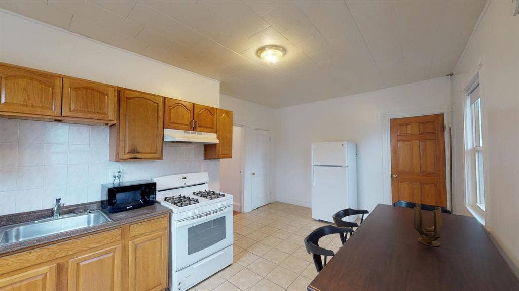 1 BR in Dorchester