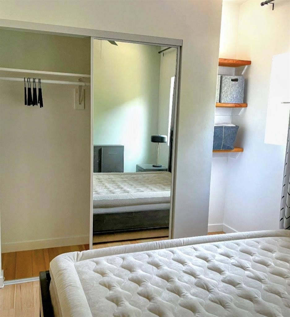 Silver Lake Bedroom 4 rent