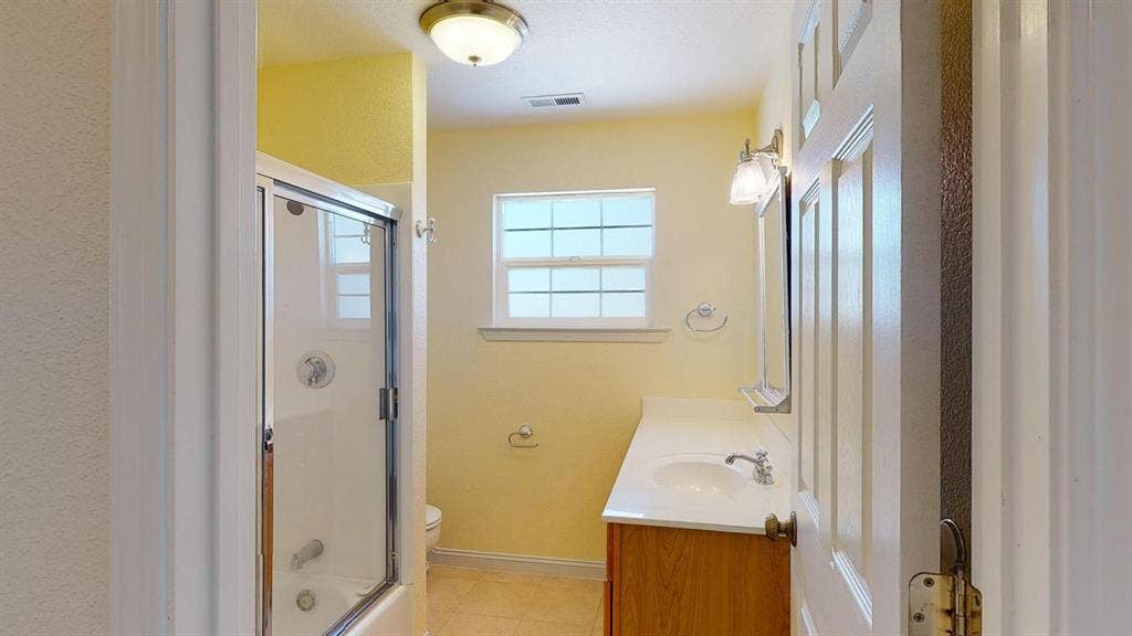 1 BR in Redwood City