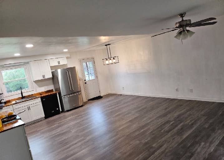 Looking to rent out this room.