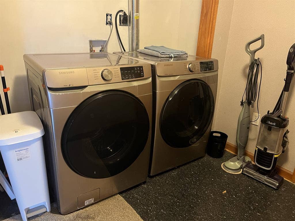 Room For Rent in Hardwick NJ