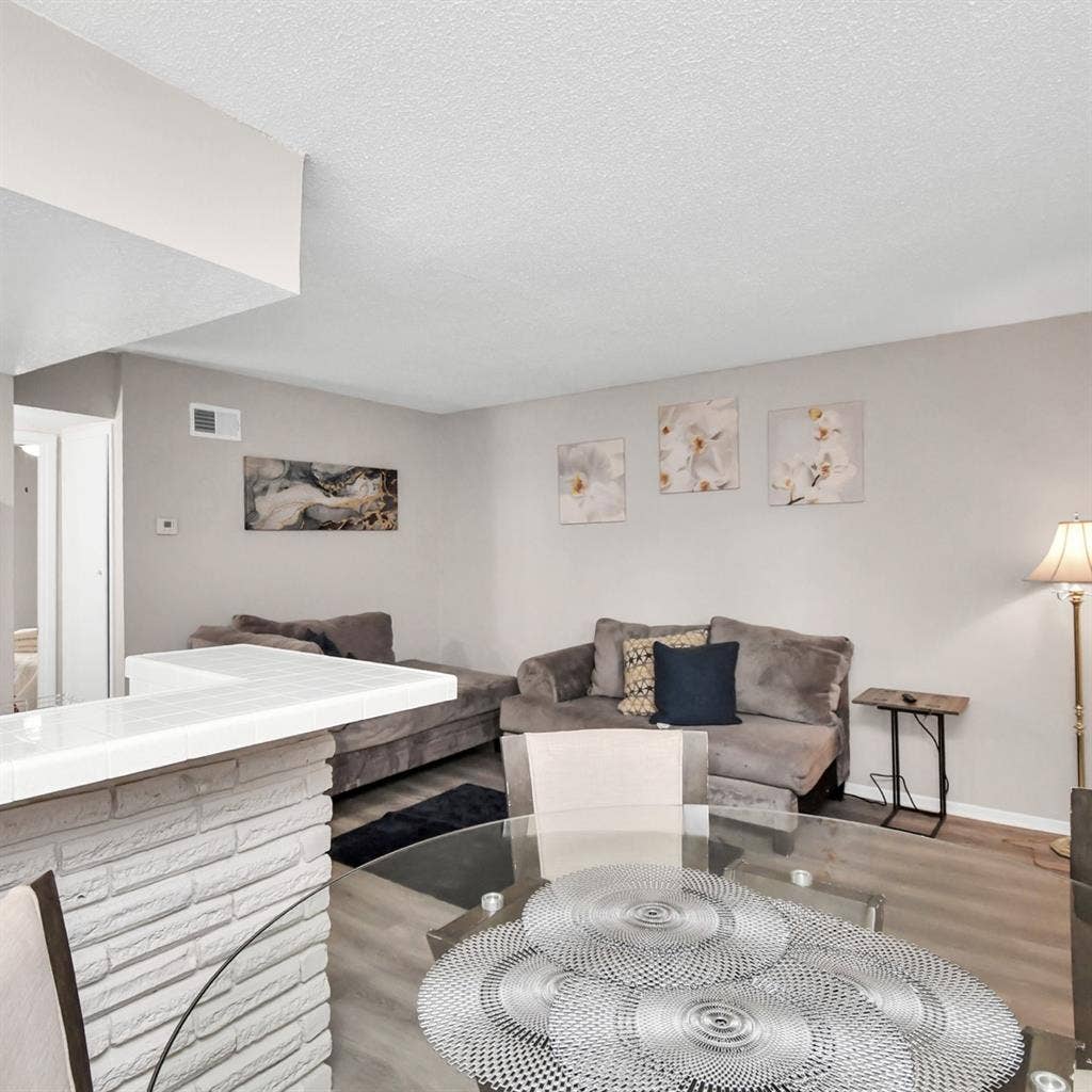 1BR In The Heights |DT|Med CTR