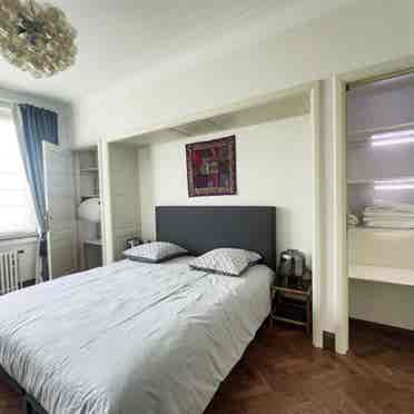 Share room in a 2 bedroom apartment