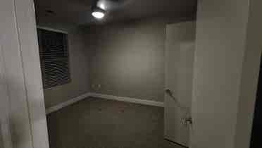 b Apartment sublease