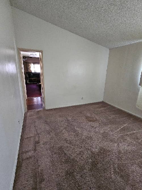 Room for rent in moreno Valley