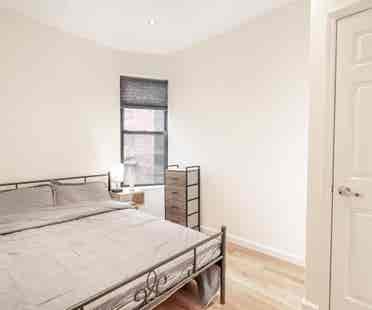 Furnished Sublet in Amsterdam Ave.