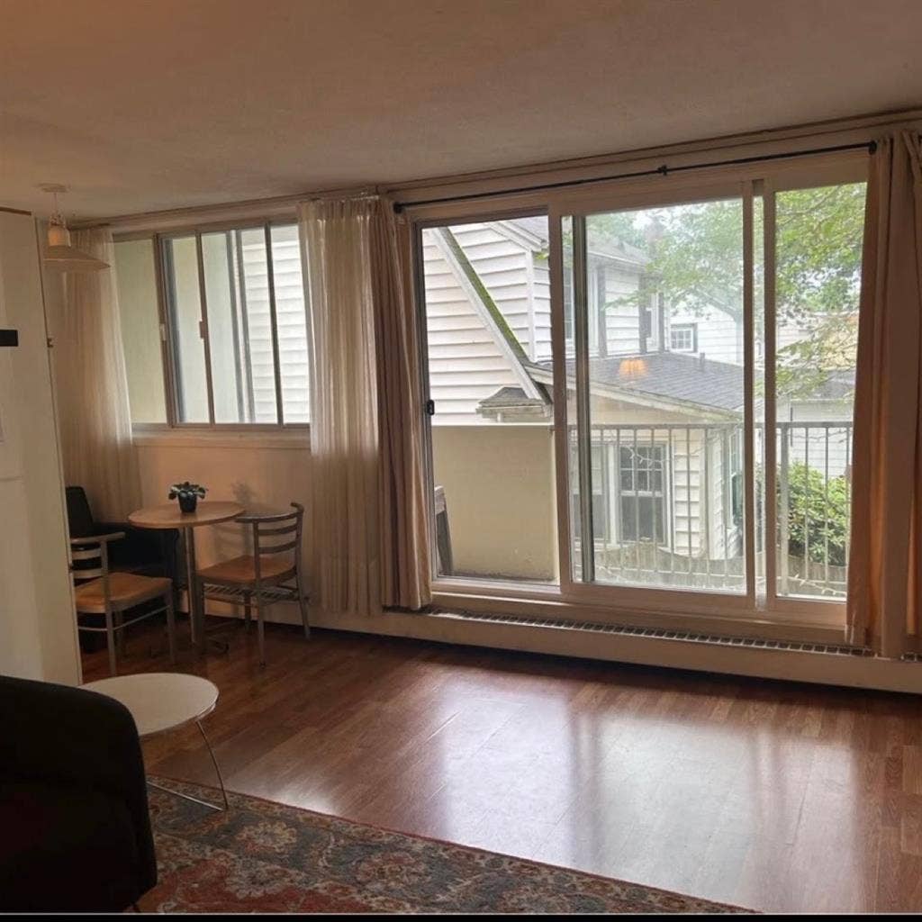 FURNISHED 1 bedroom Apartment