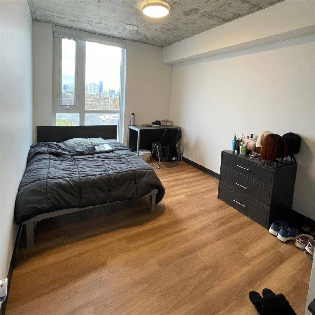 Sublet at centennial residence