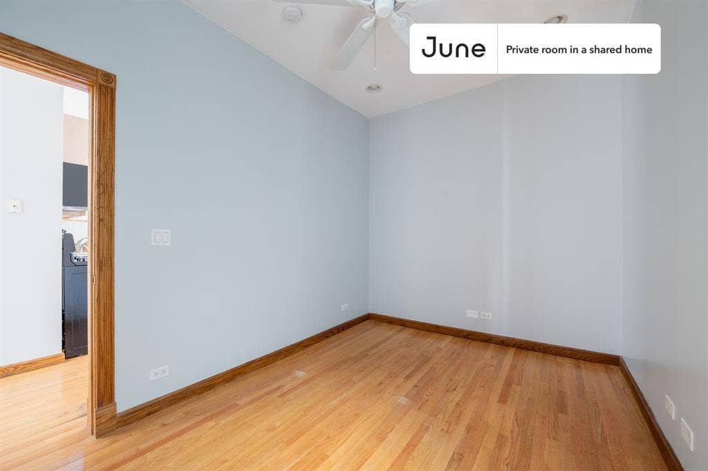 3 BR in Chicago