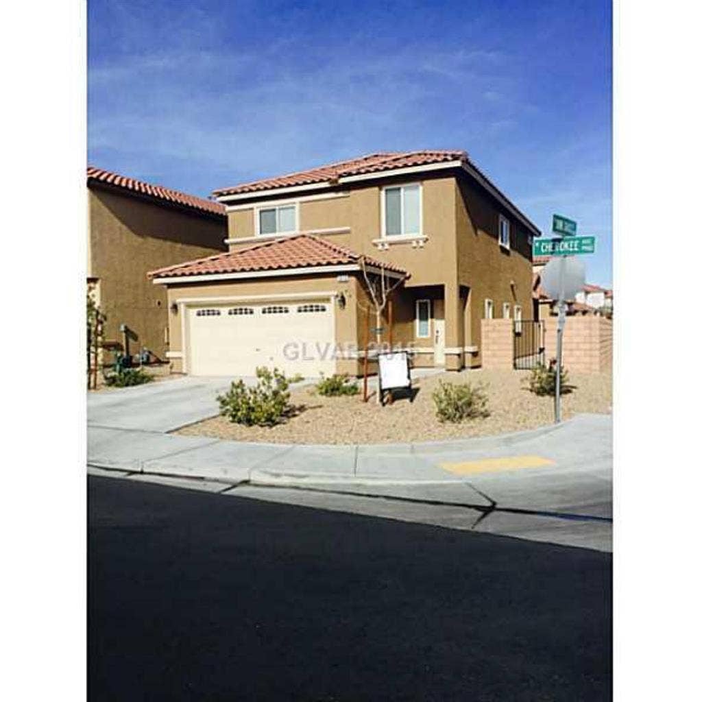 Serene Summerlin Master Bedroomm