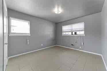 1 BR in Garland