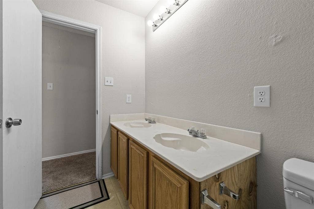 1 BR in DeSoto