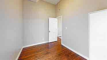 1 BR in Arlington