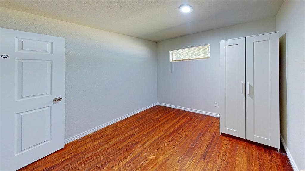 1 BR in Arlington