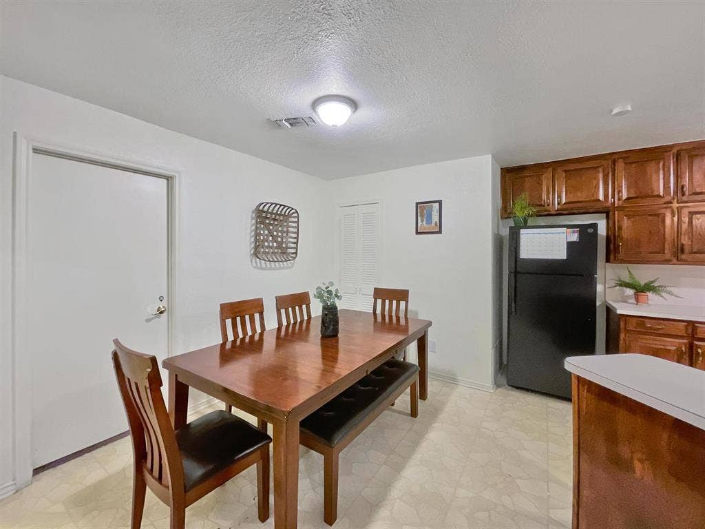 1 BR in Arlington