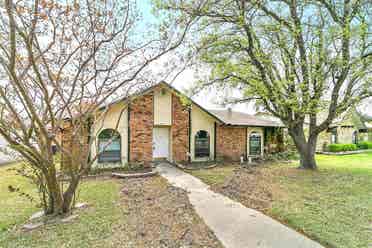 5 BR in Garland