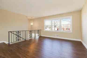 7 BR in Independence