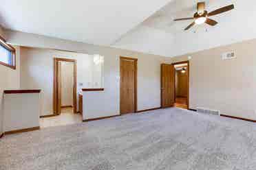 7 BR in Shawnee