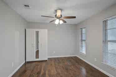 1 BR in Benbrook