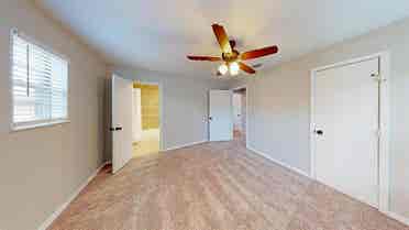 1 BR in Benbrook