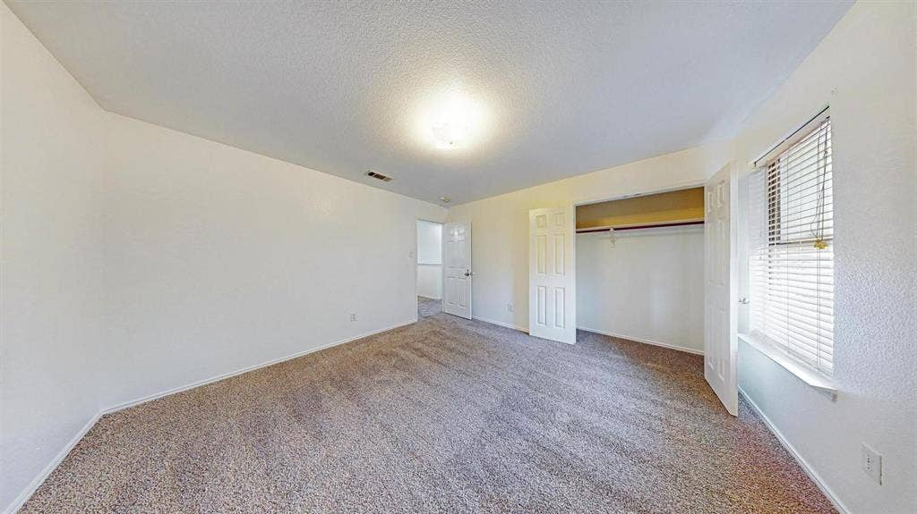 1 BR in Fort Worth