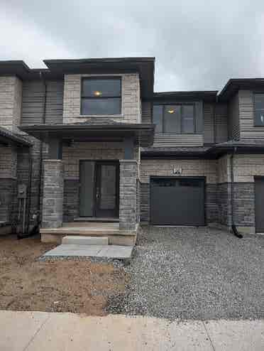 Brandnew 6bedrooms and 5 bathrooms