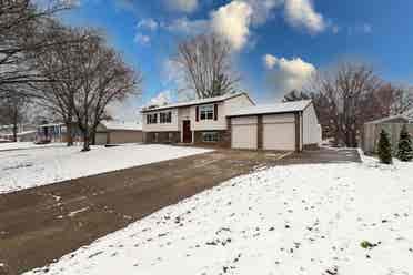 4 BR in Fishers