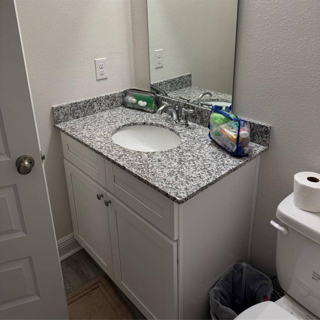 Room for Rent in Pensacola, FL