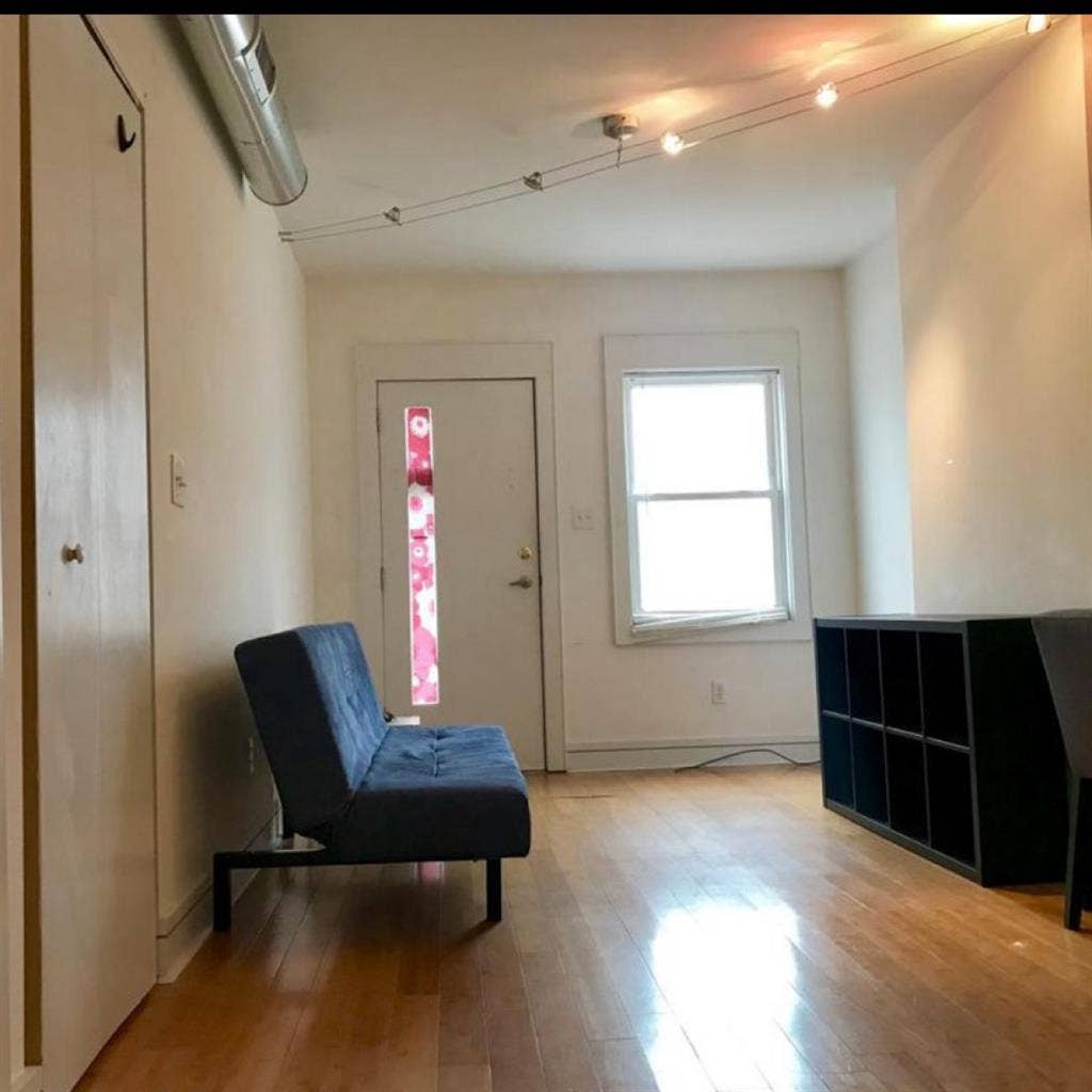 Charming Carytown Studio Apartment