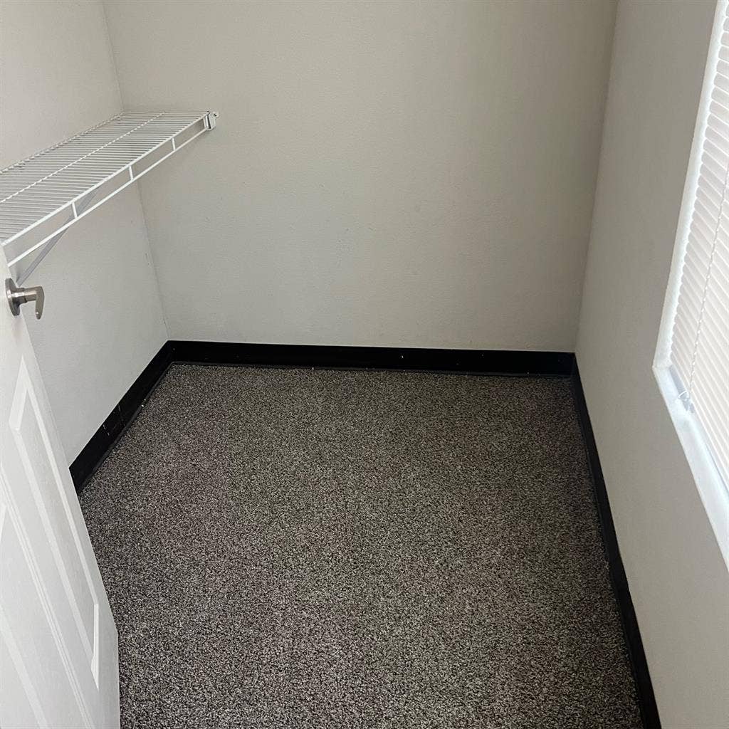 B Townhome: Room for Sublease