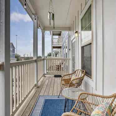 B Townhome: Room for Sublease