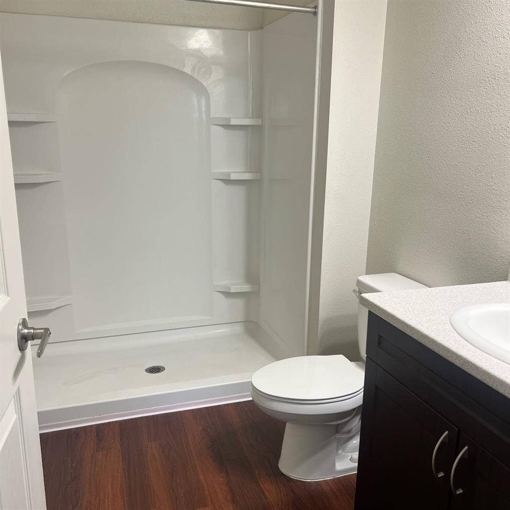 B Townhome: Room for Sublease