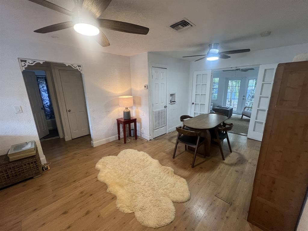 2 BRs
 for rent in S Fort Lauderdale