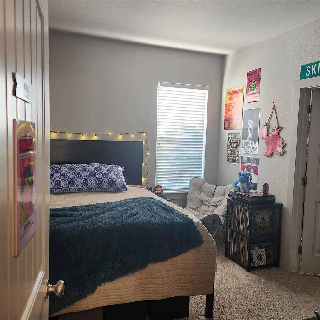 Roommate needed