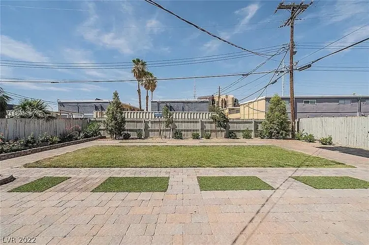 3 Minutes from Las Vegas Strip!