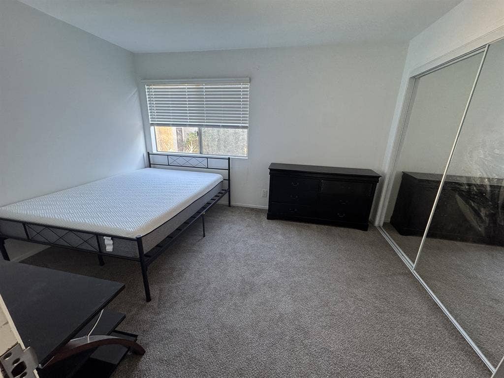 Furnished Room For Rent