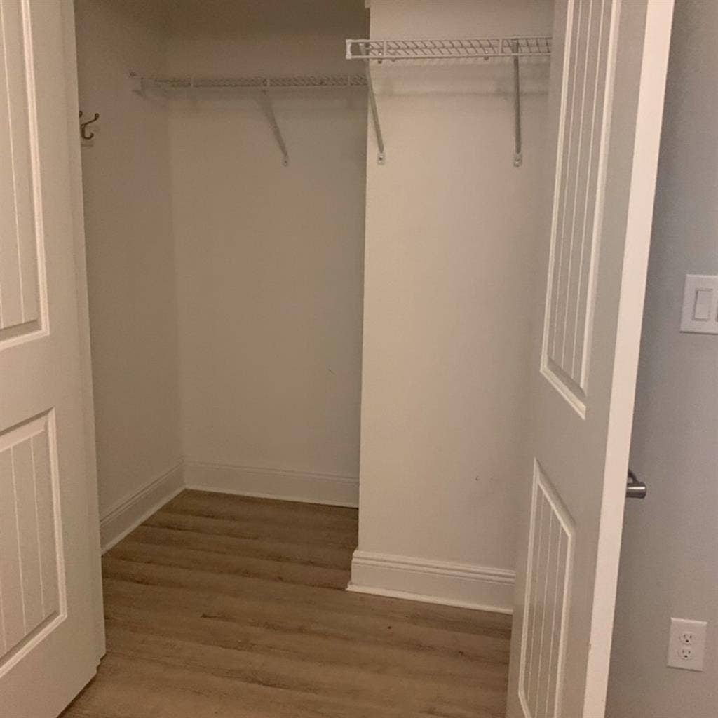 Room for rent in house