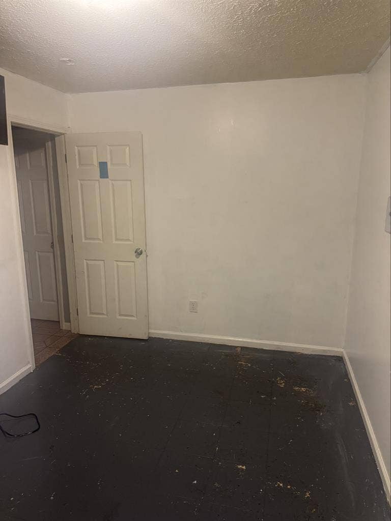 Room For Rent W/ Utilities