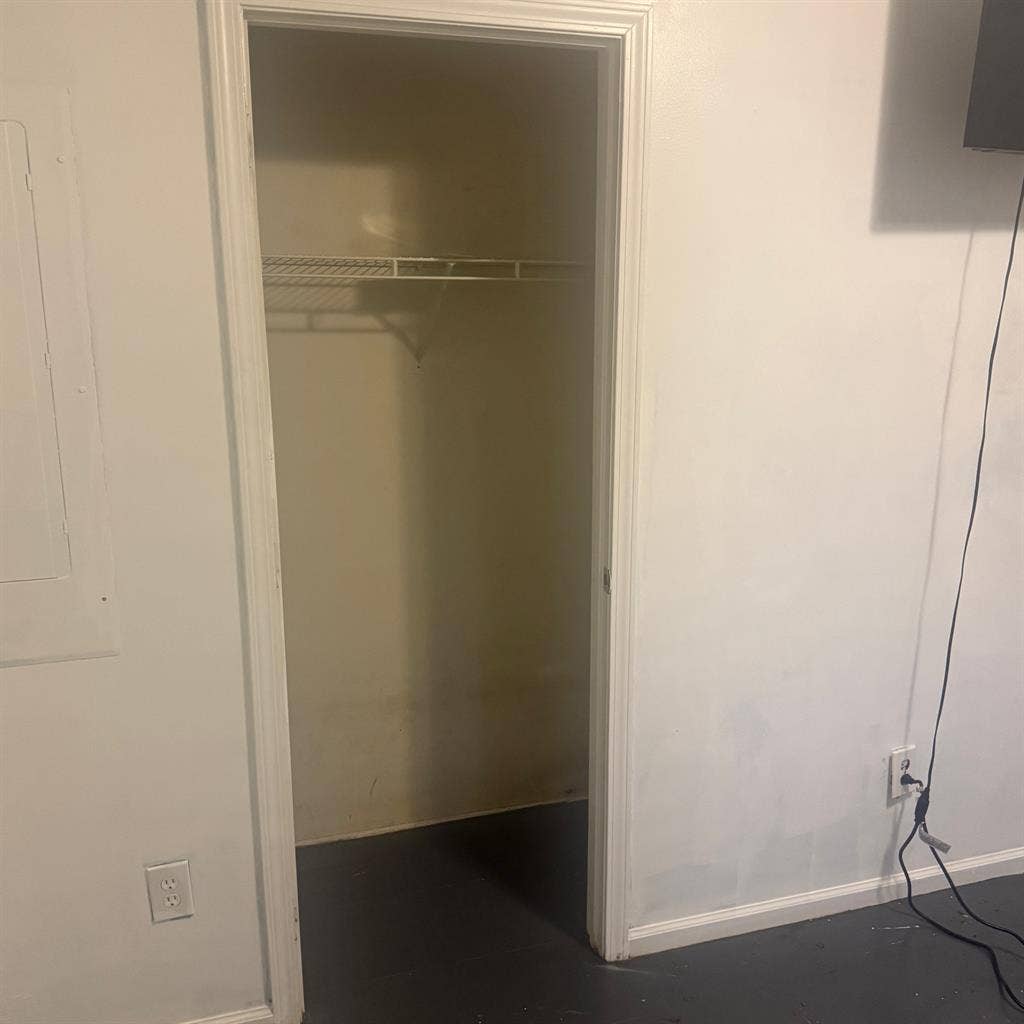 Room For Rent W/ Utilities