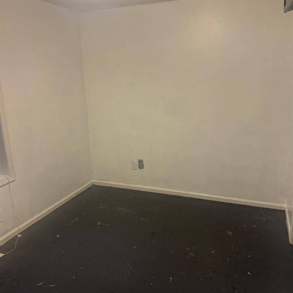 Room For Rent W/ Utilities